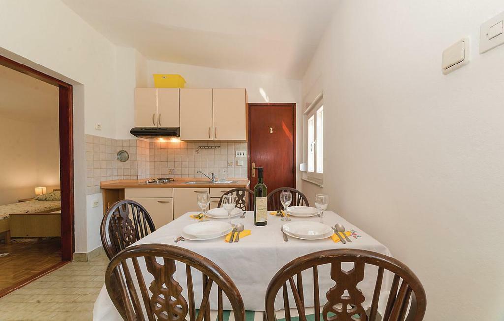 Apartmani Dokoza Vir Εξωτερικό φωτογραφία