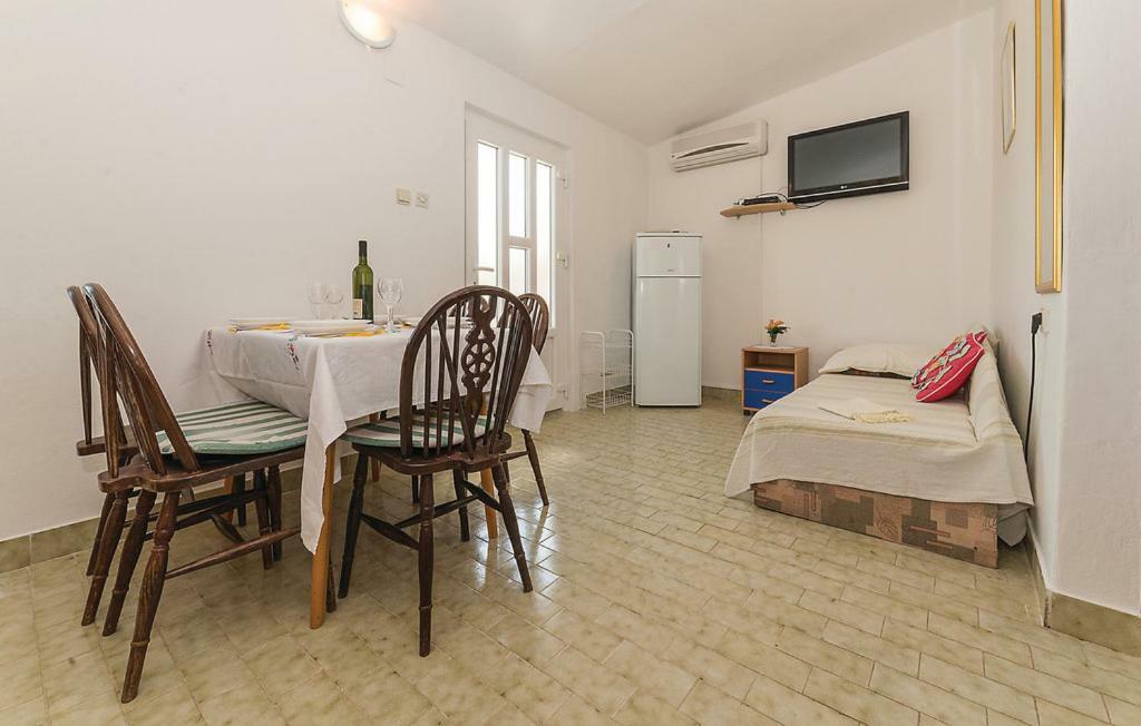 Apartmani Dokoza Vir Εξωτερικό φωτογραφία